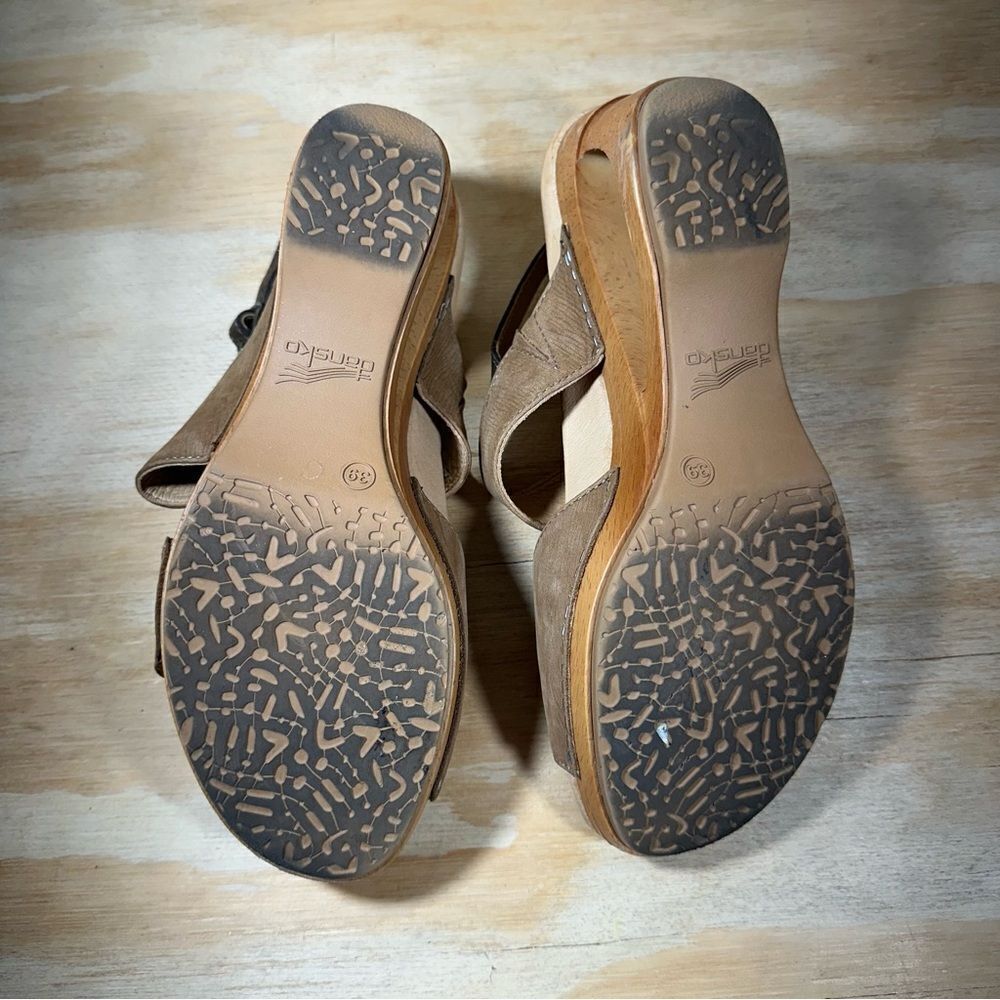 Dansko Tamia Tan Wedge Sandals Women’s Size 8.5 - Picture 7 of 9